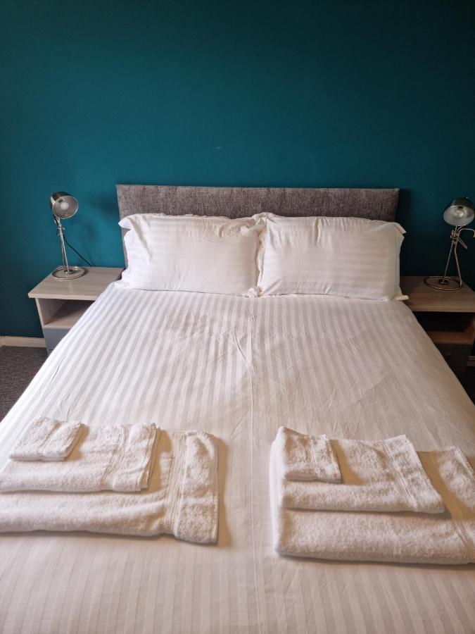 Lovely 2 Bedroom Serviced Apartment With Parking Mansfield Dış mekan fotoğraf