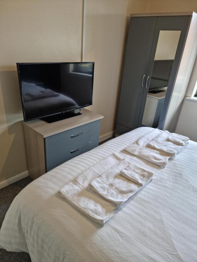 Lovely 2 Bedroom Serviced Apartment With Parking Mansfield Dış mekan fotoğraf